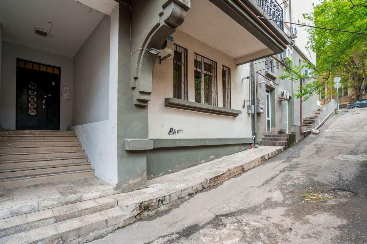 Behind The Parliament-Comfystay&Parking Tbilisi Exterior photo